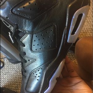 Jordan Retro 6 “Chameleon”